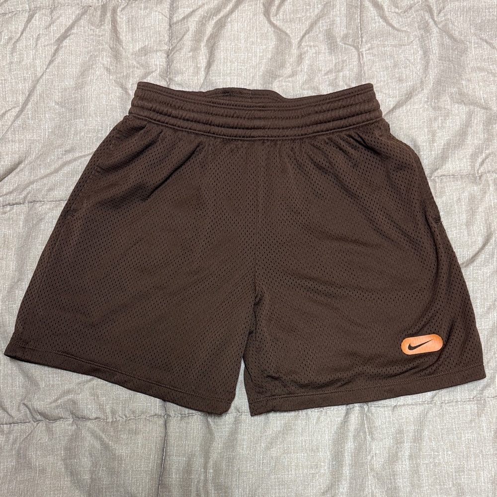 Boy’s Like New Nike Dri-FIT Brown Lined Mesh Shorts